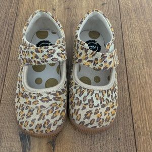 Toddler Girls’ Livie and Luca Leopard Maryjanes Size 8